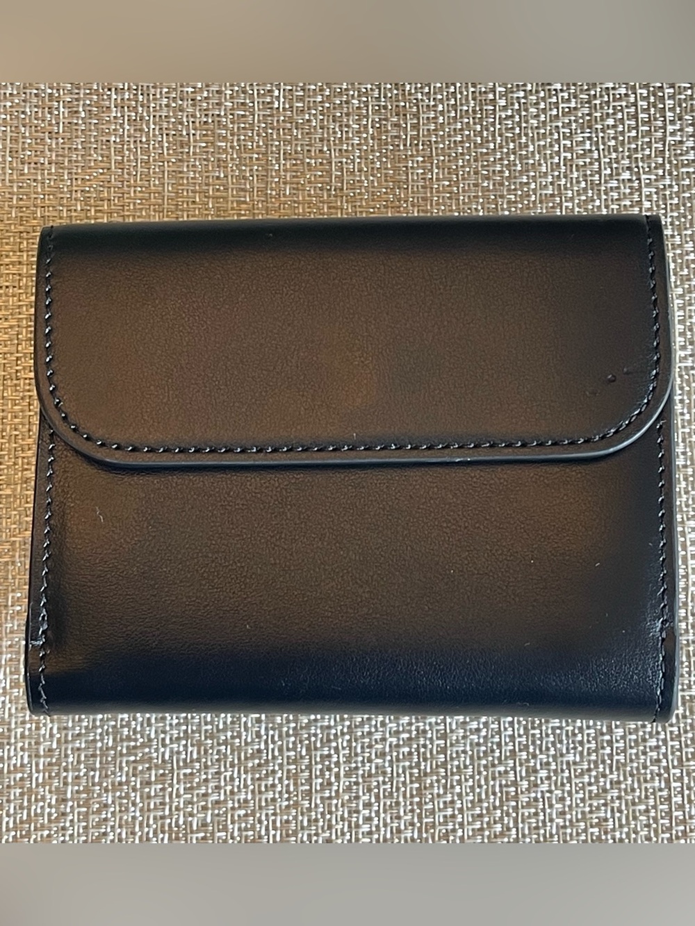 LIKE NEW CHLOE C COMPACT TRIFOLD CALFSKIN LEATHER WALLET BLACK w GOLD HDW - Picture 7 of 17